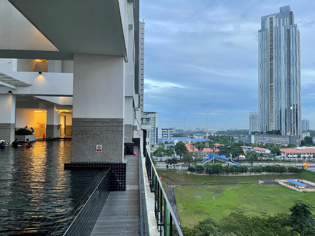 Twin Galaxy By Nest * Johor Bahru